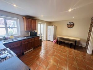 Kitchen - click for photo gallery